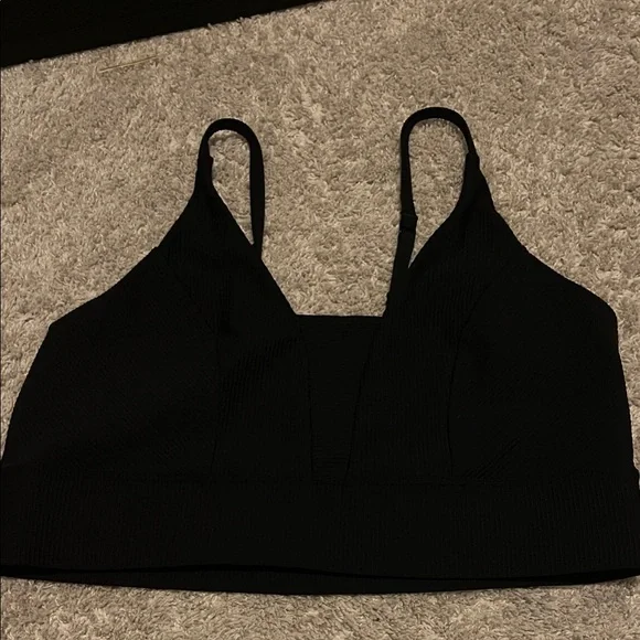 Old Navy NWOT powersoft sports bra/bralette - Picture 2 of 5